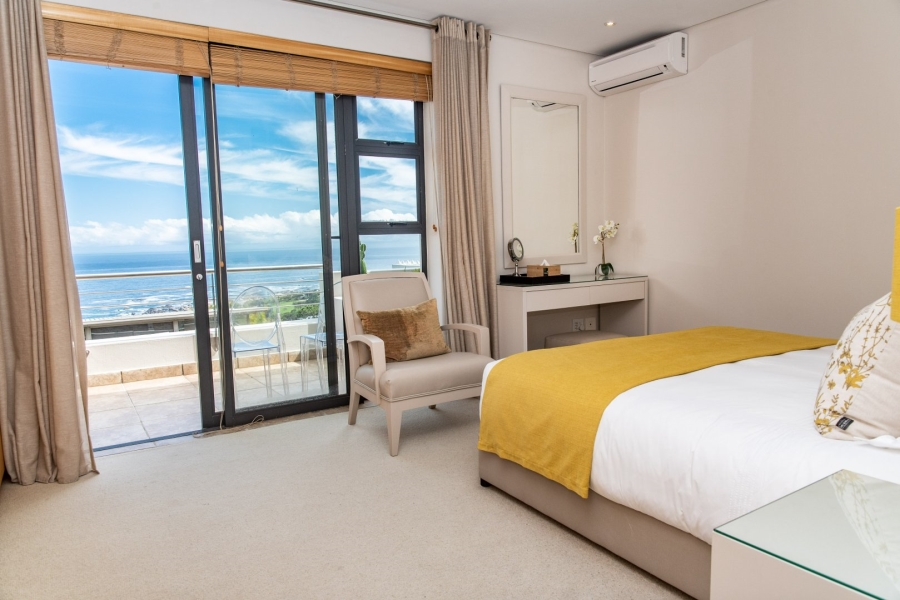 To Let 4 Bedroom Property for Rent in Camps Bay Western Cape